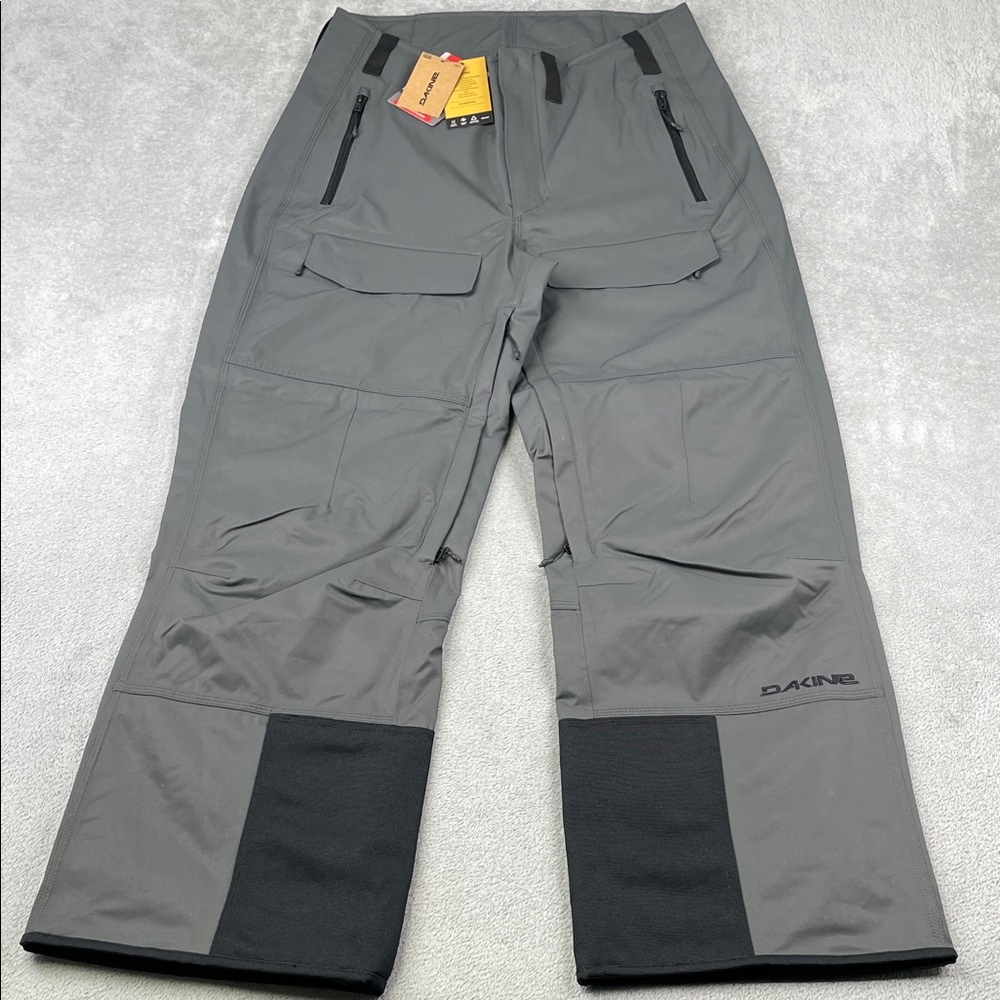 NEW Dakine M Mens RECCO Gray Snow‎ Pants with Black Details Reach 20k 2L